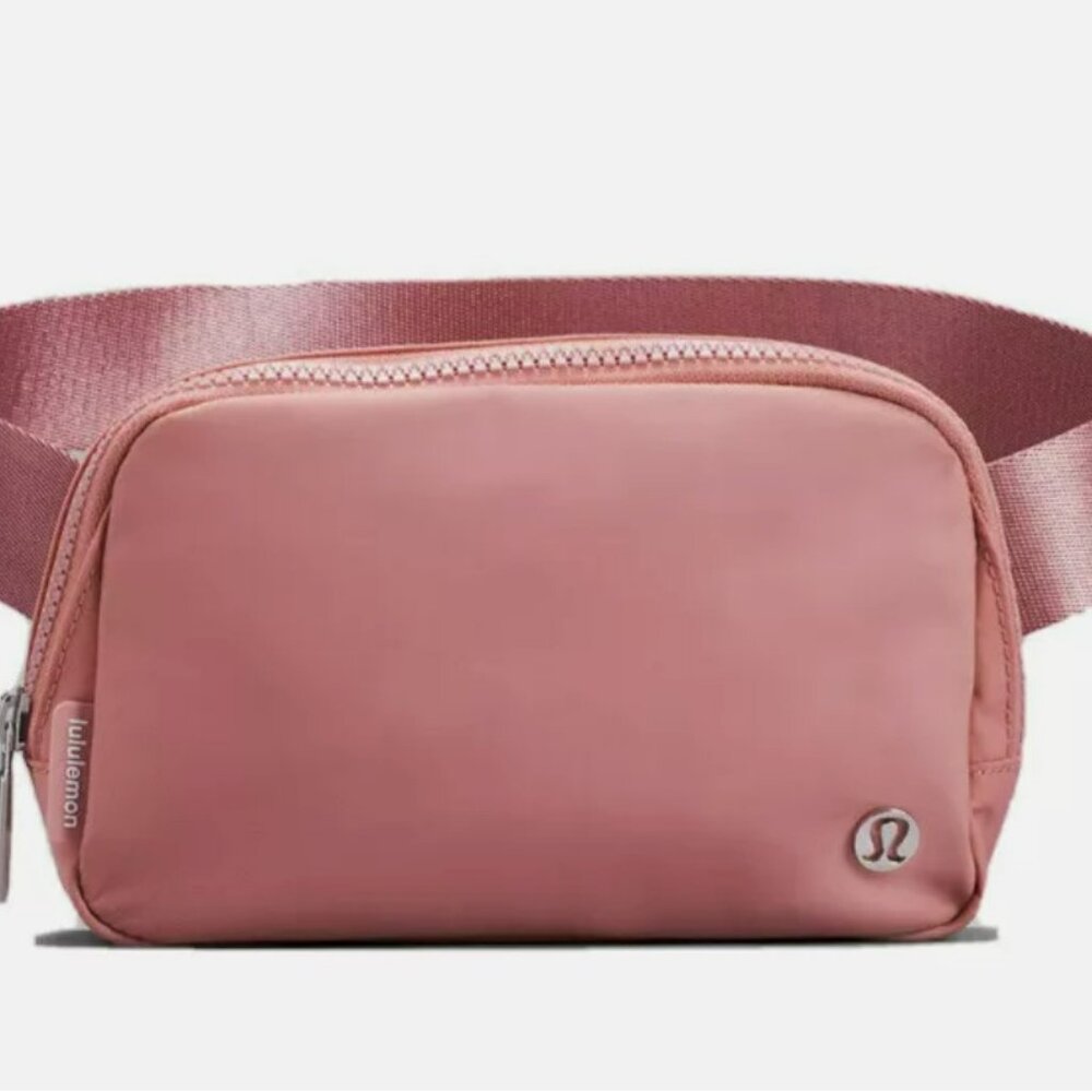 New with tags Lululemon 1L Everywhere Belt Bag Pink Pastel
